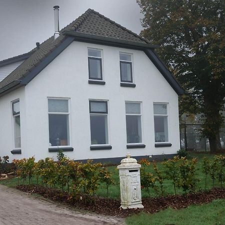 Bed & Breakfast By Patty Nieuw-Amsterdam Buitenkant foto